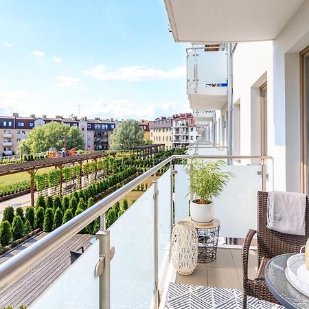 Apartament "Anna" - Kwartal Rozy Wiatrow, 15 Min Spacerem Od Plazy Свиноуйсьце Экстерьер фото