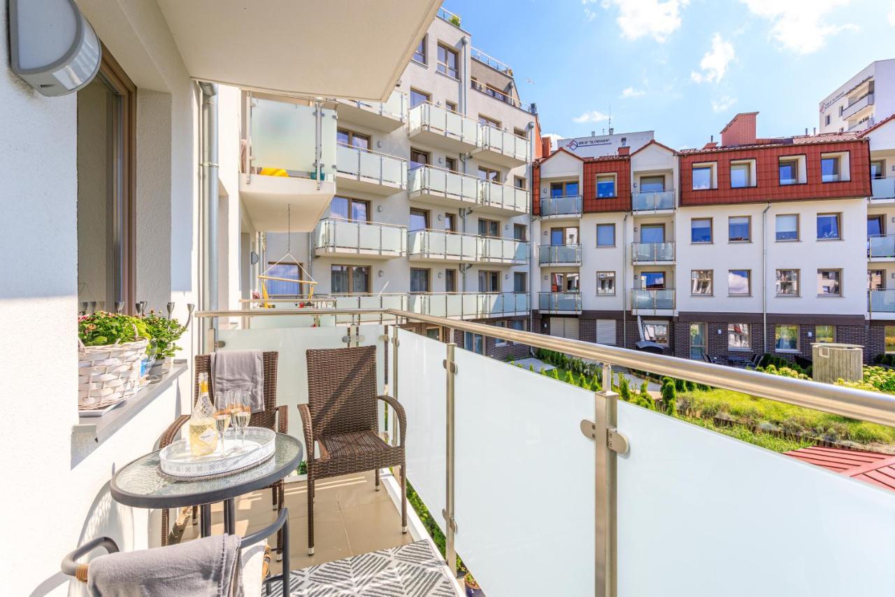 Apartament "Anna" - Kwartal Rozy Wiatrow, 15 Min Spacerem Od Plazy Свиноуйсьце Экстерьер фото